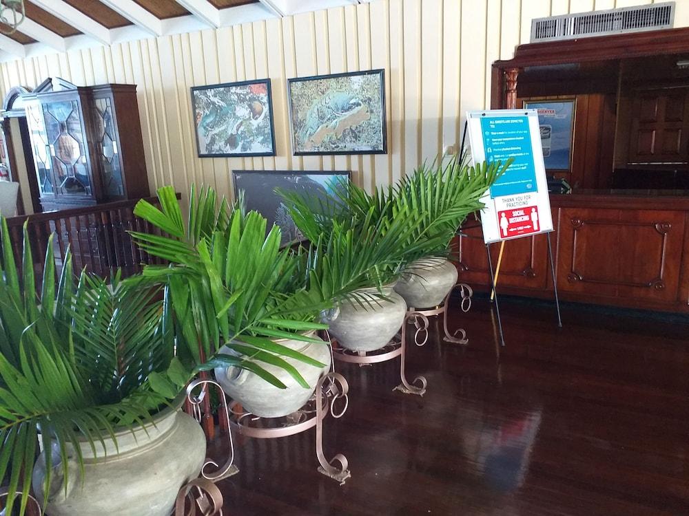 Shaw Park Beach Hotel & Spa Ocho Rios Exterior photo