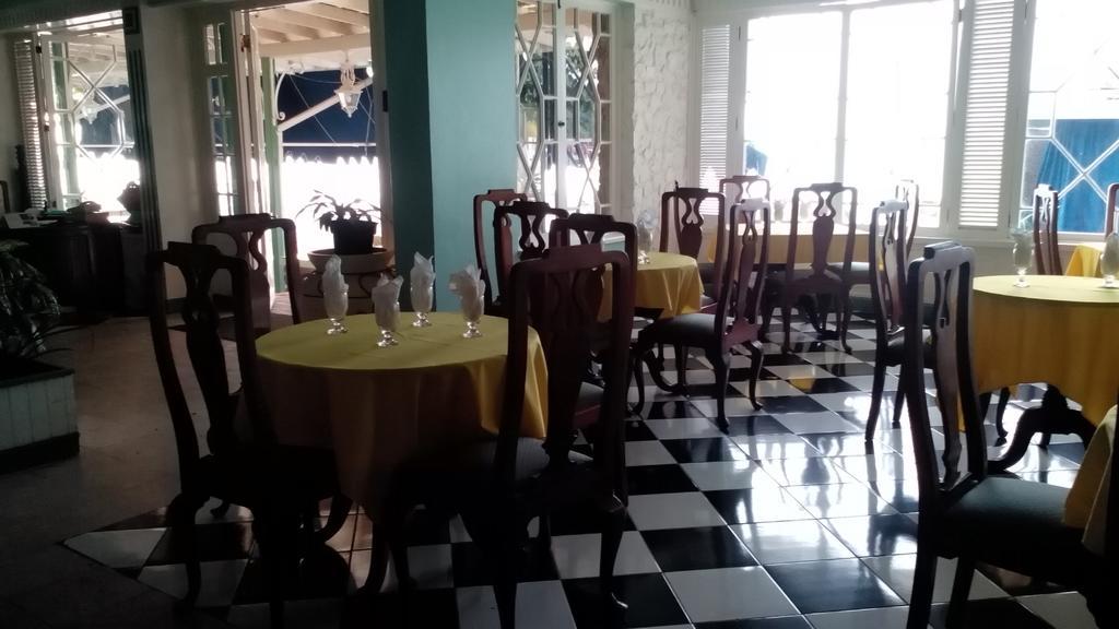 Shaw Park Beach Hotel & Spa Ocho Rios Exterior photo